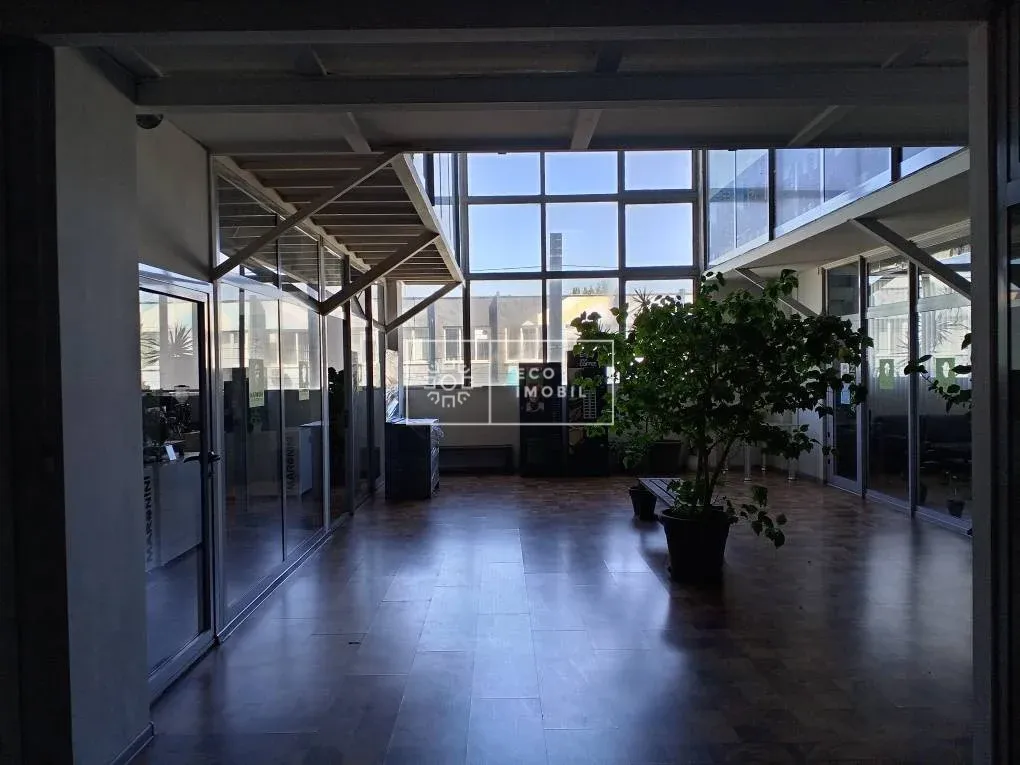 1-bedroom office, 50 m² — Image 4