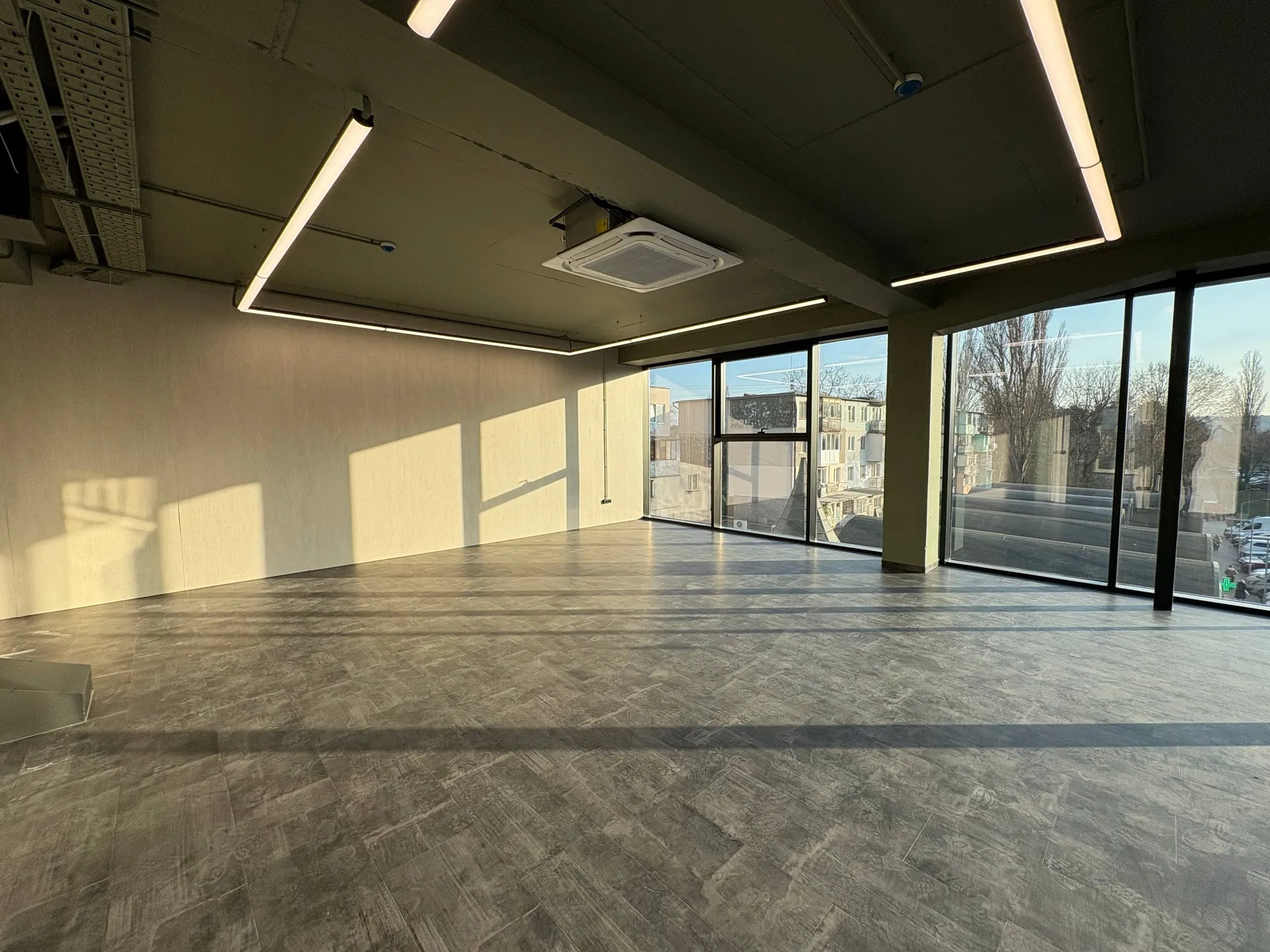 1-camere birou, 50 m² — Imagine 4