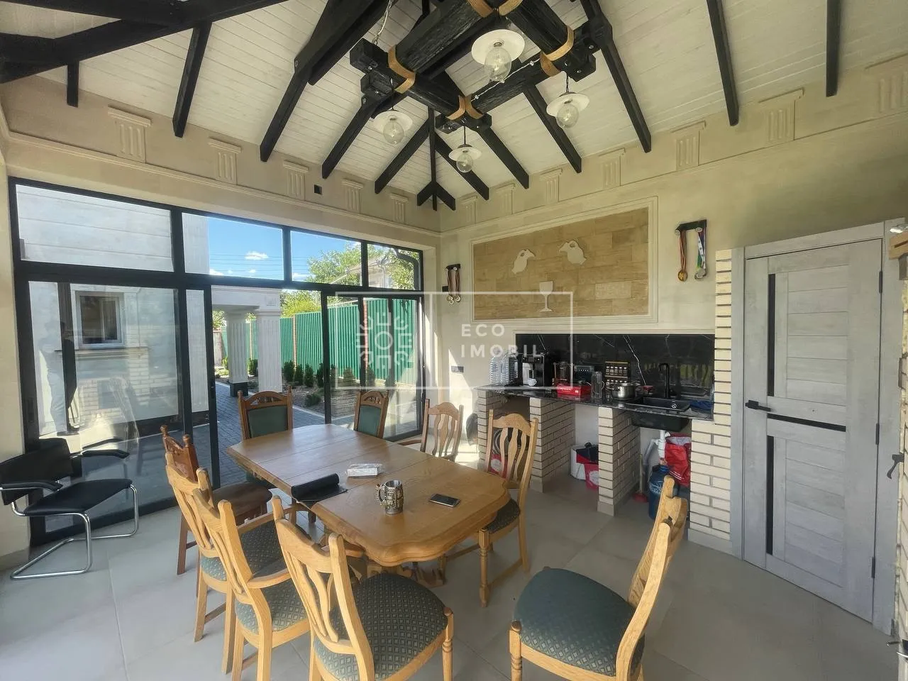 2-floor house, 4 rooms, 200 m² — Image 2
