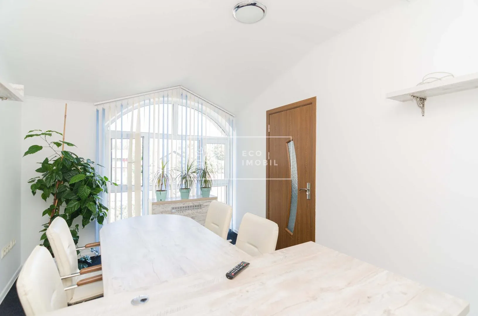 1-camere birou, 150 m² — Imagine 2