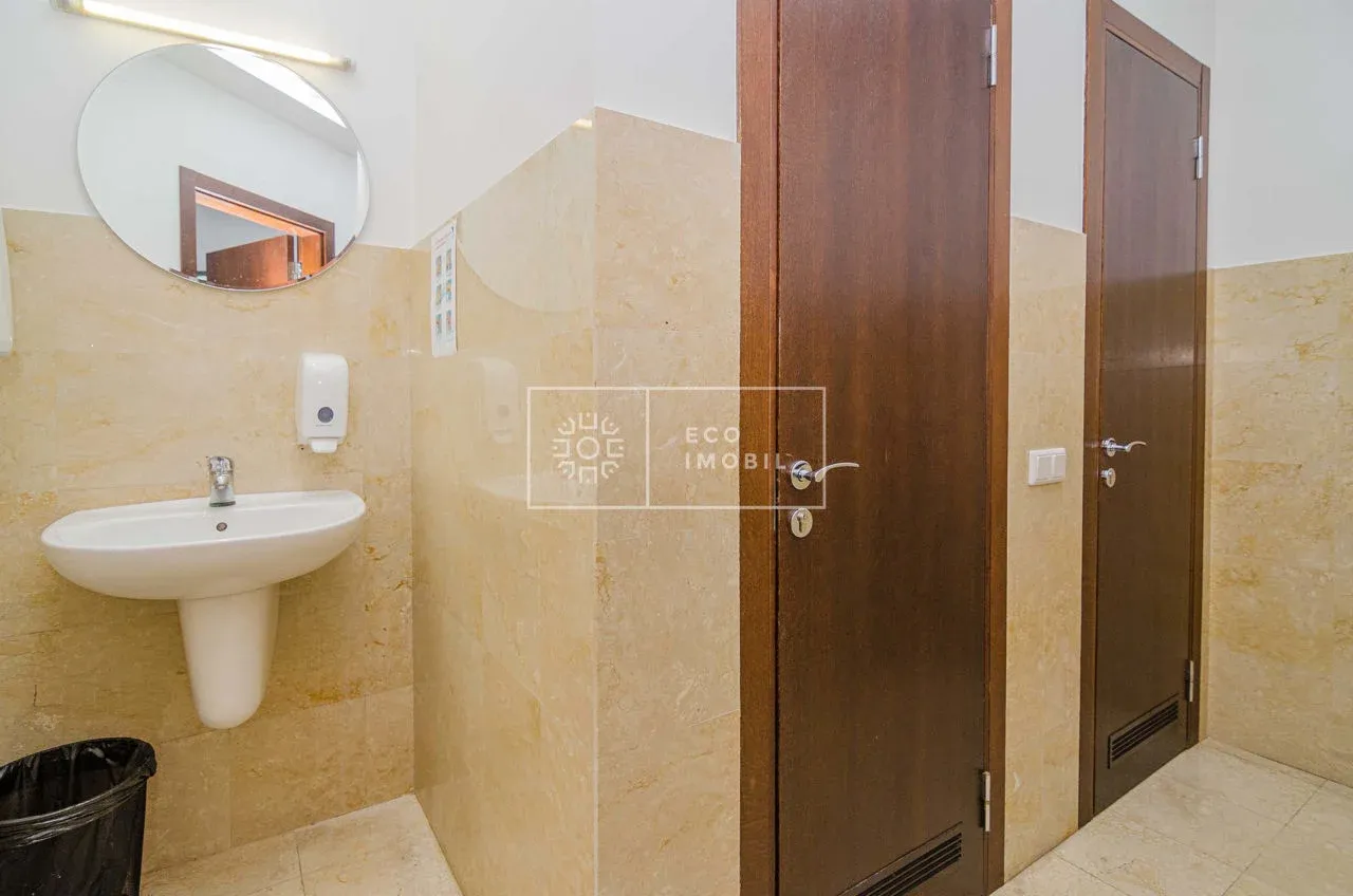 5-camere birou, 200 m² — Imagine 2