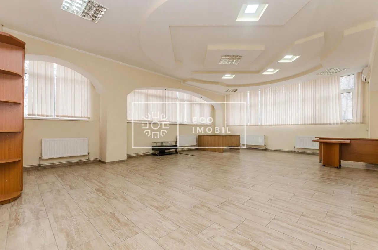 5-camere birou, 160 m² — Imagine 1
