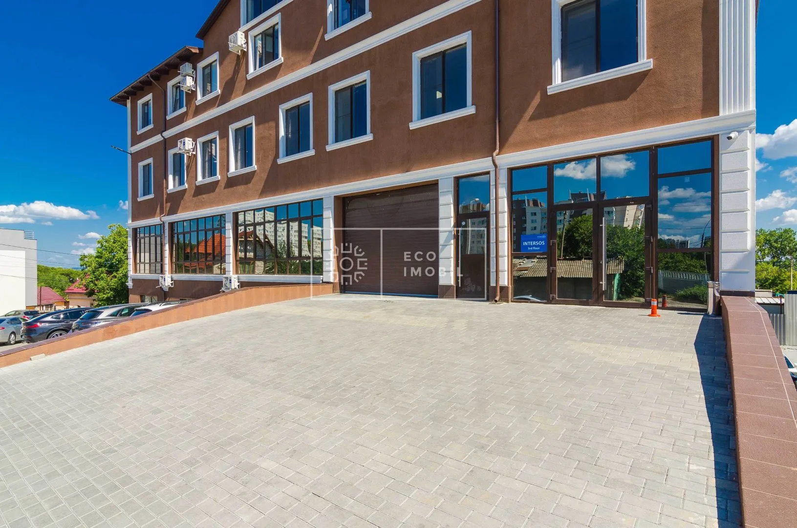 13-bedroom office, 400 m² — Image 1
