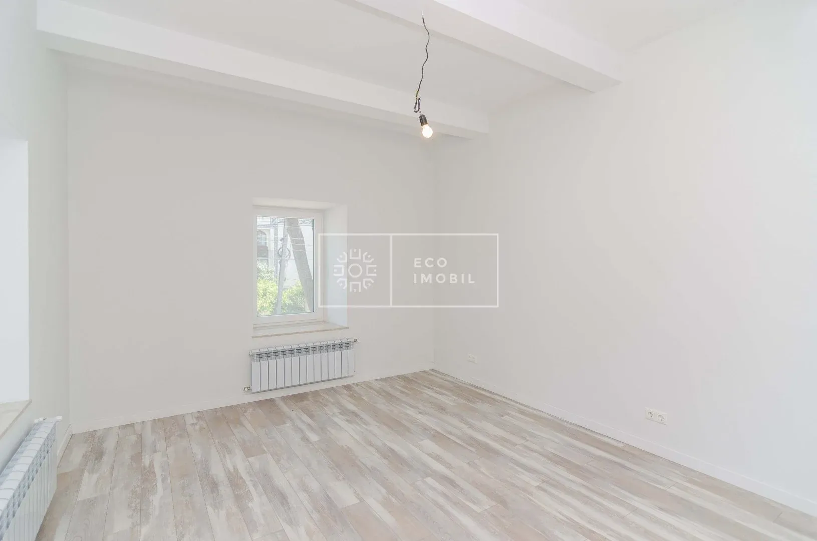 1-bedroom office, 220 m² — Image 1