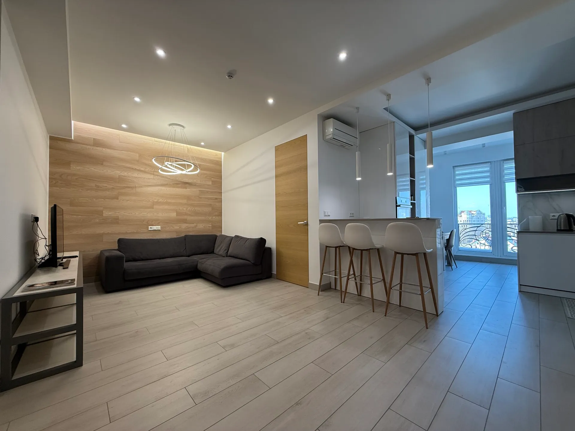 1-camere apartament, 63 m² — Imagine 1