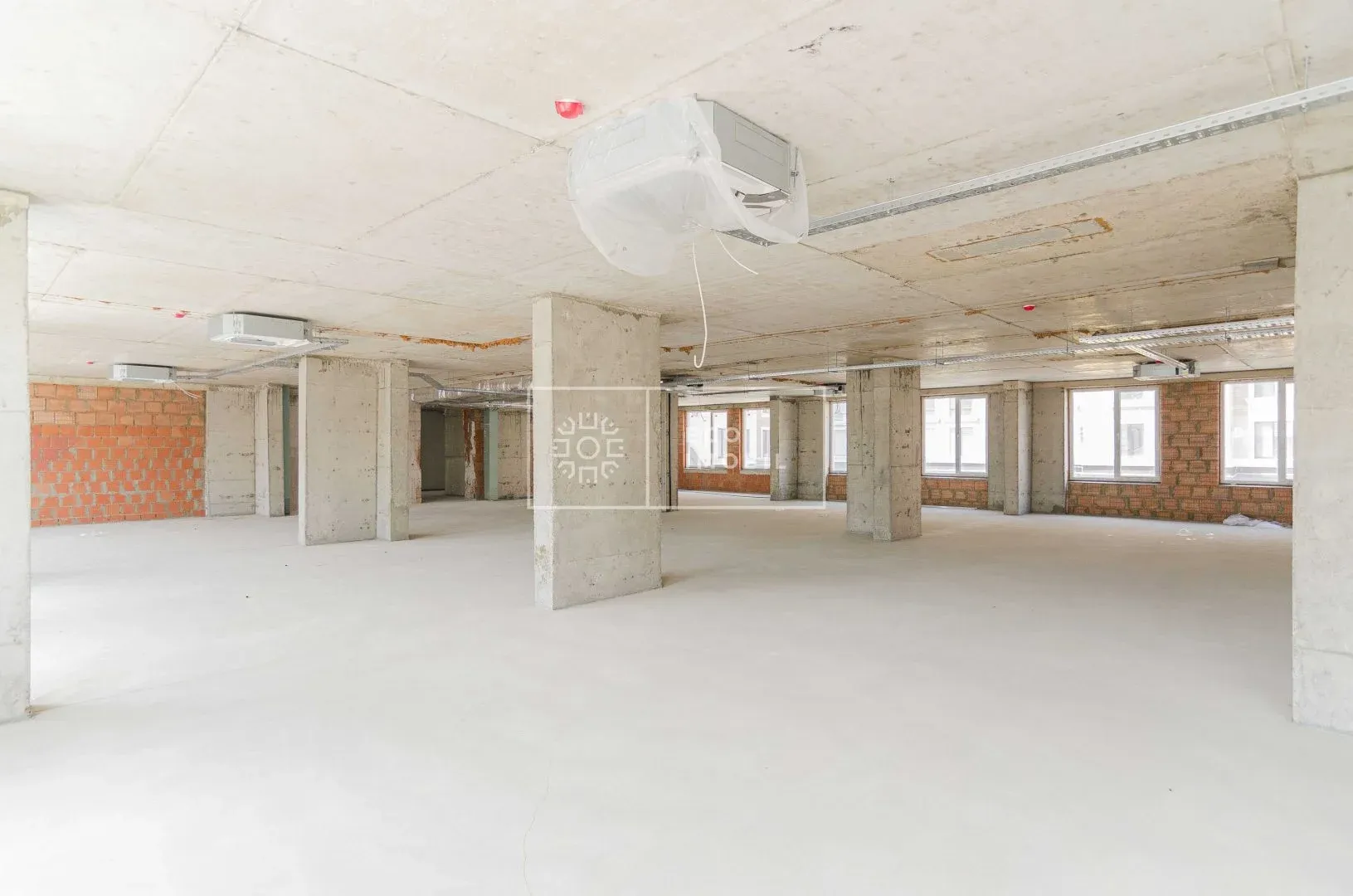 1-camere birou, 1 566 m² — Imagine 4