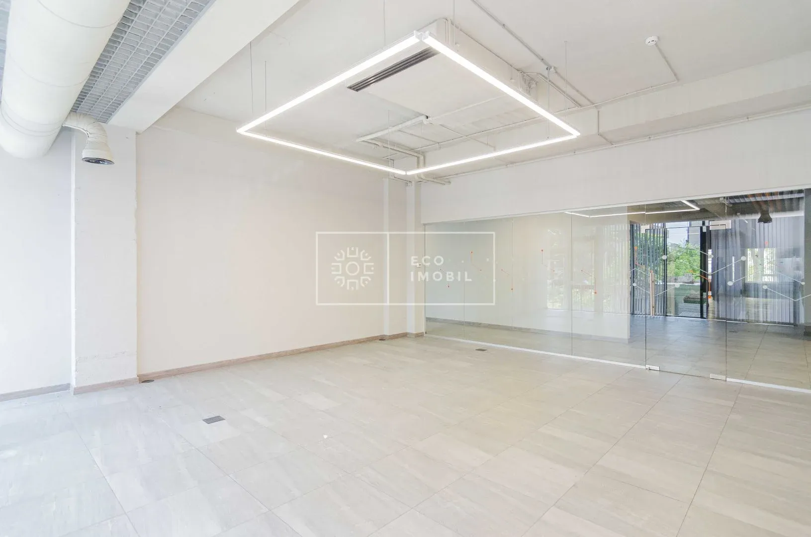 7-bedroom office, 622 m² — Image 1