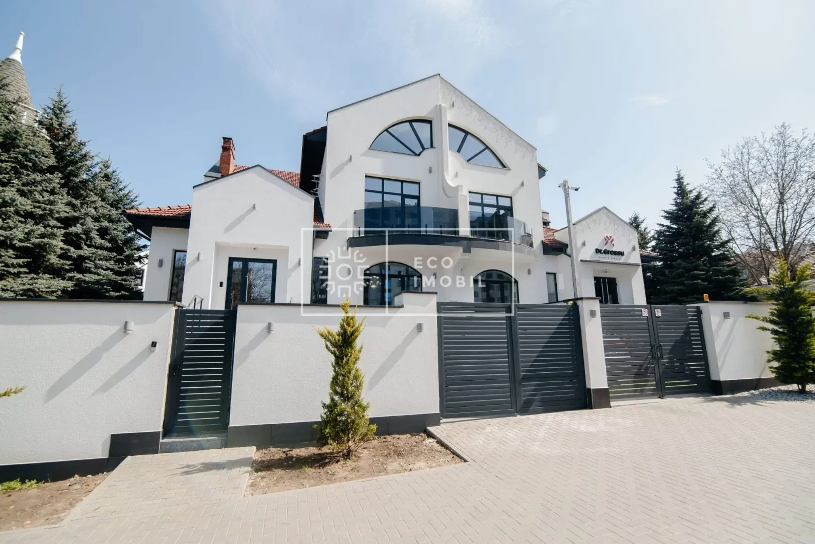 10-bedroom office, 410 m² — Image 1