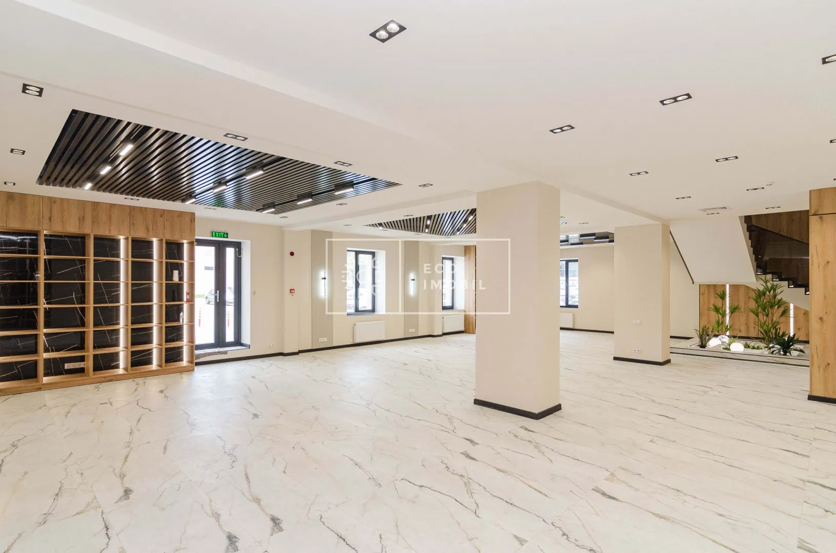 1-bedroom office, 650 m² — Image 1