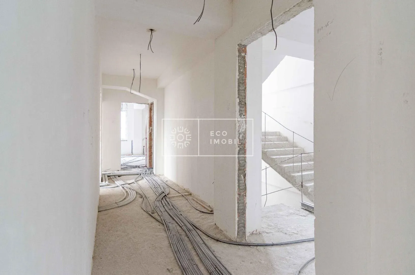20-camere birou, 1 026 m² — Imagine 3