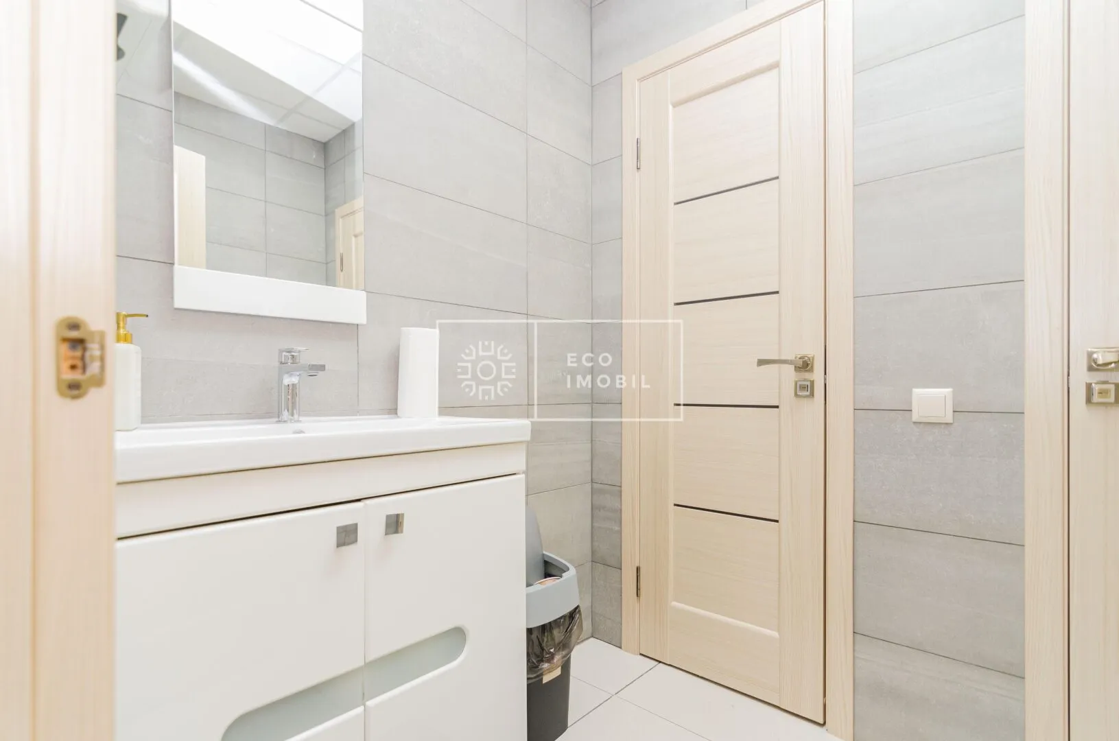 1-camere birou, 415 m² — Imagine 2