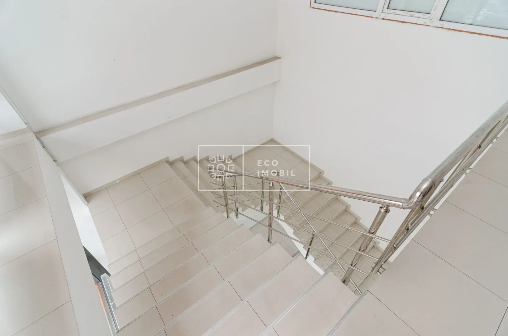 1-camere birou, 415 m² — Imagine 3