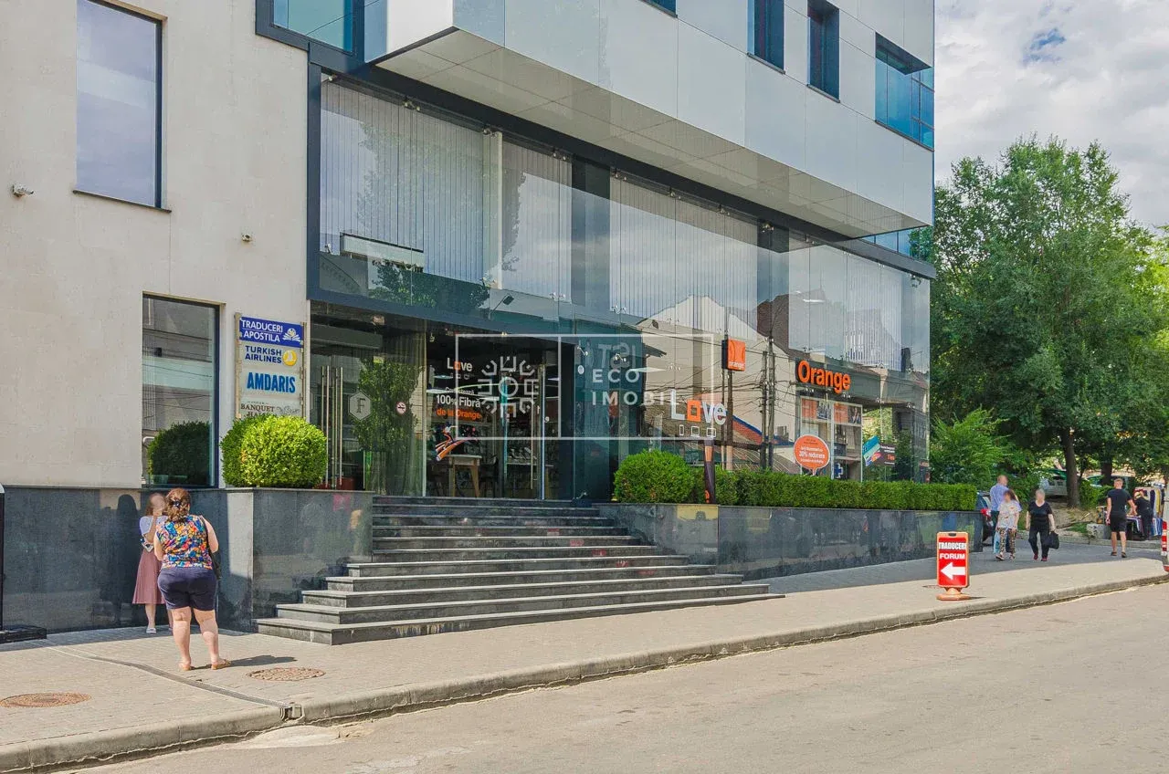 Birou, 228 m² — Imagine 1