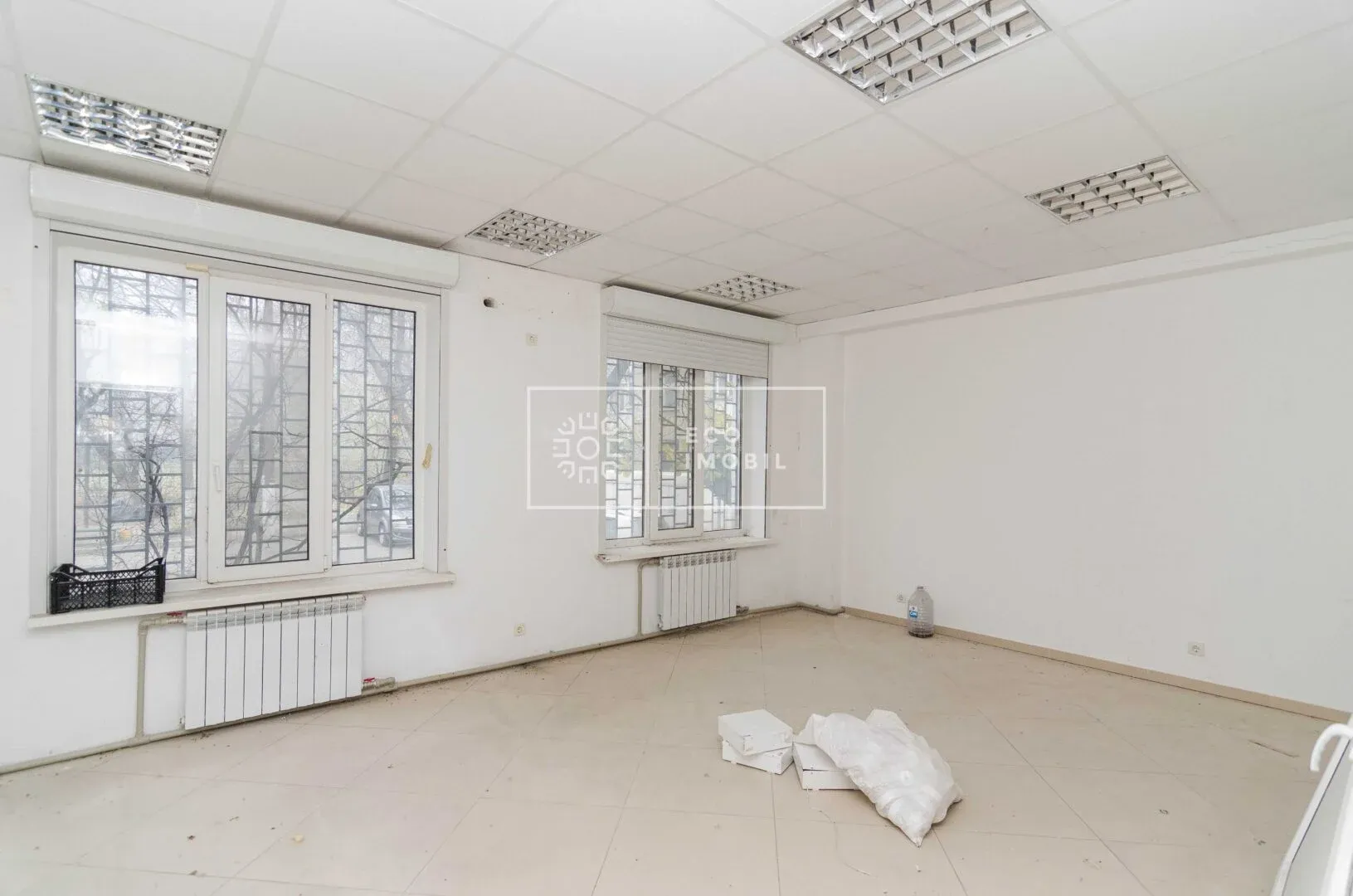 1-camere birou, 550 m² — Imagine 1