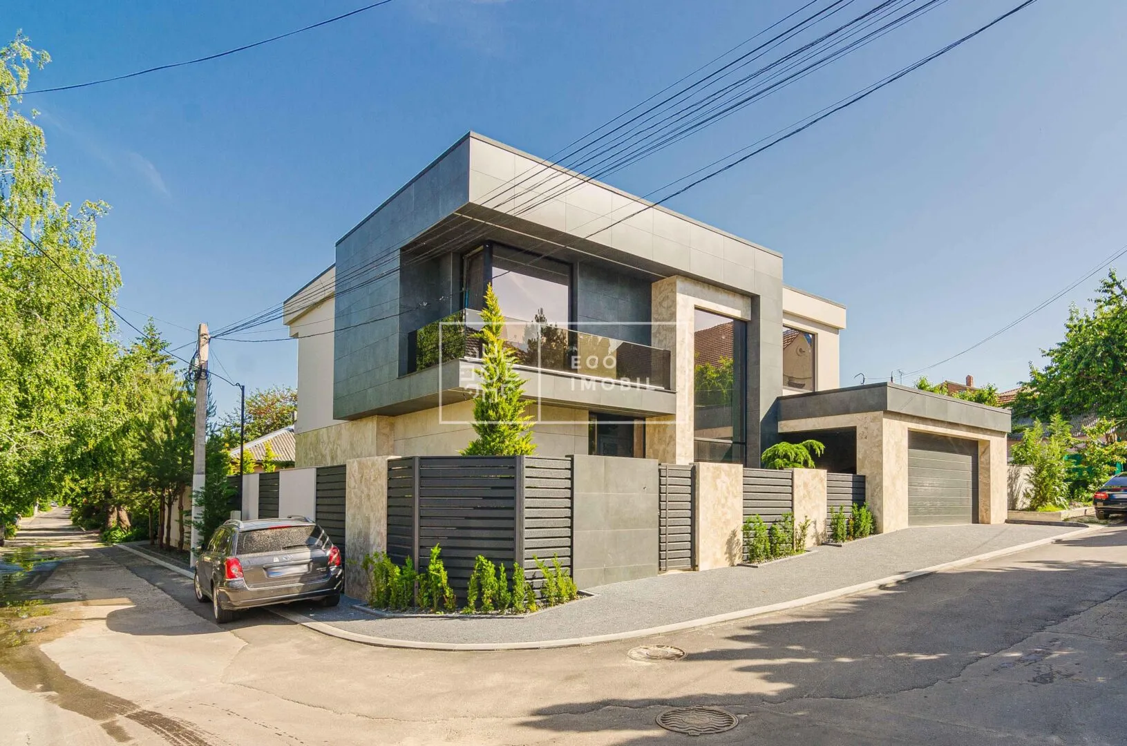 2-этажный дом, 4 комнаты, 350 м² — Изображение 1