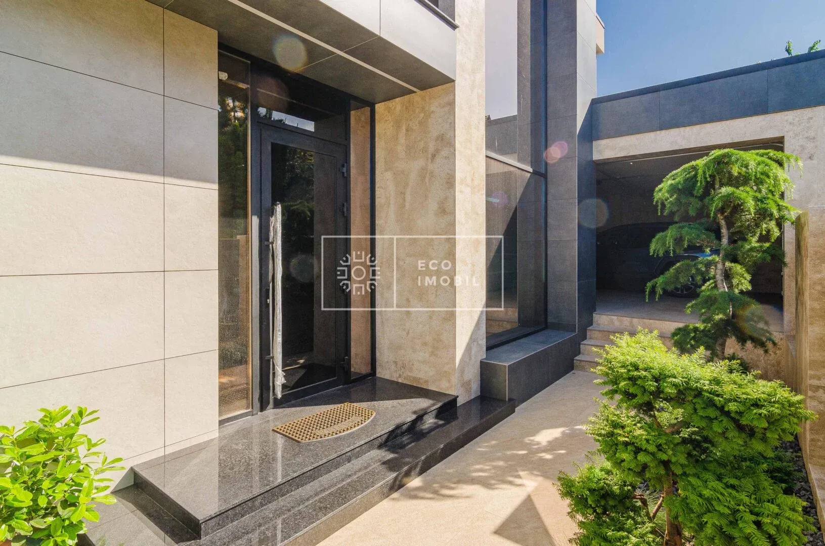 2-этажный дом, 4 комнаты, 350 м² — Изображение 2