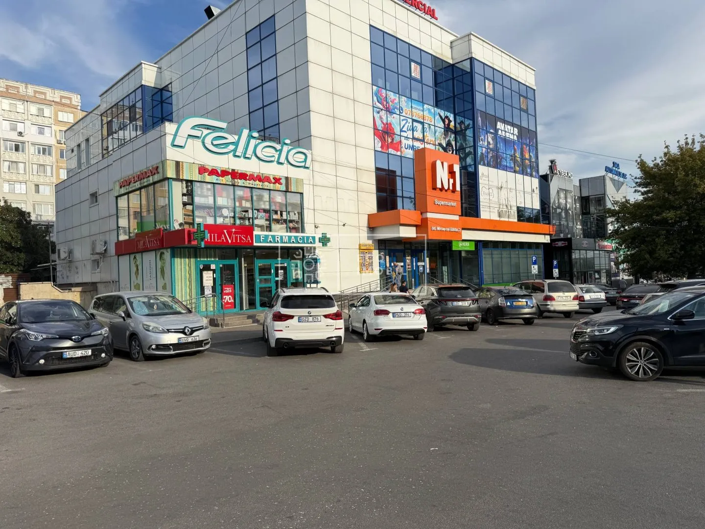 3-bedroom office, 700 m² — Image 1