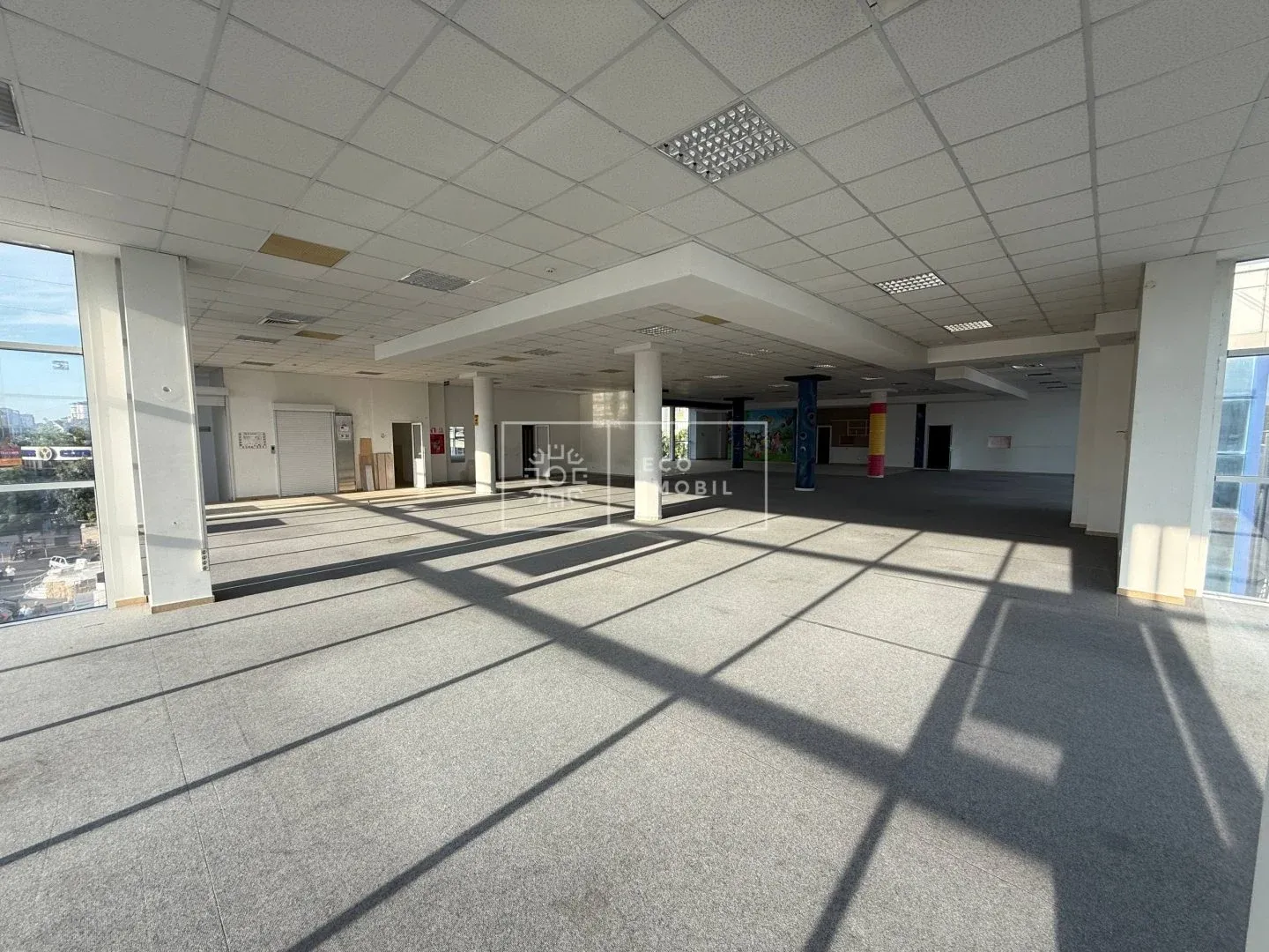 3-bedroom office, 700 m² — Image 3