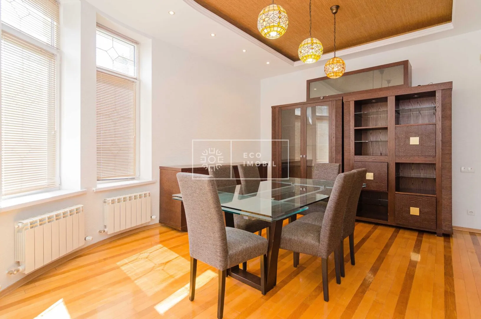 2-этажный дом, 3 комнаты, 500 м² — Изображение 4