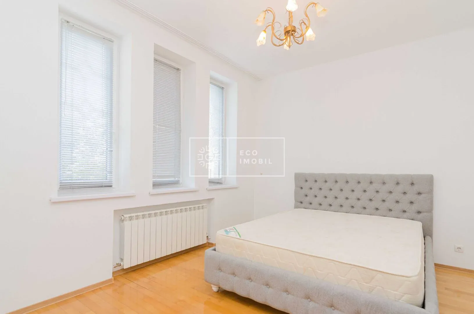2-этажный дом, 3 комнаты, 500 м² — Изображение 4