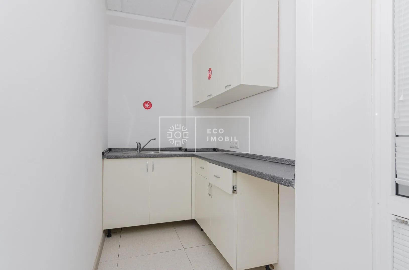 1-camere birou, 176 m² — Imagine 2