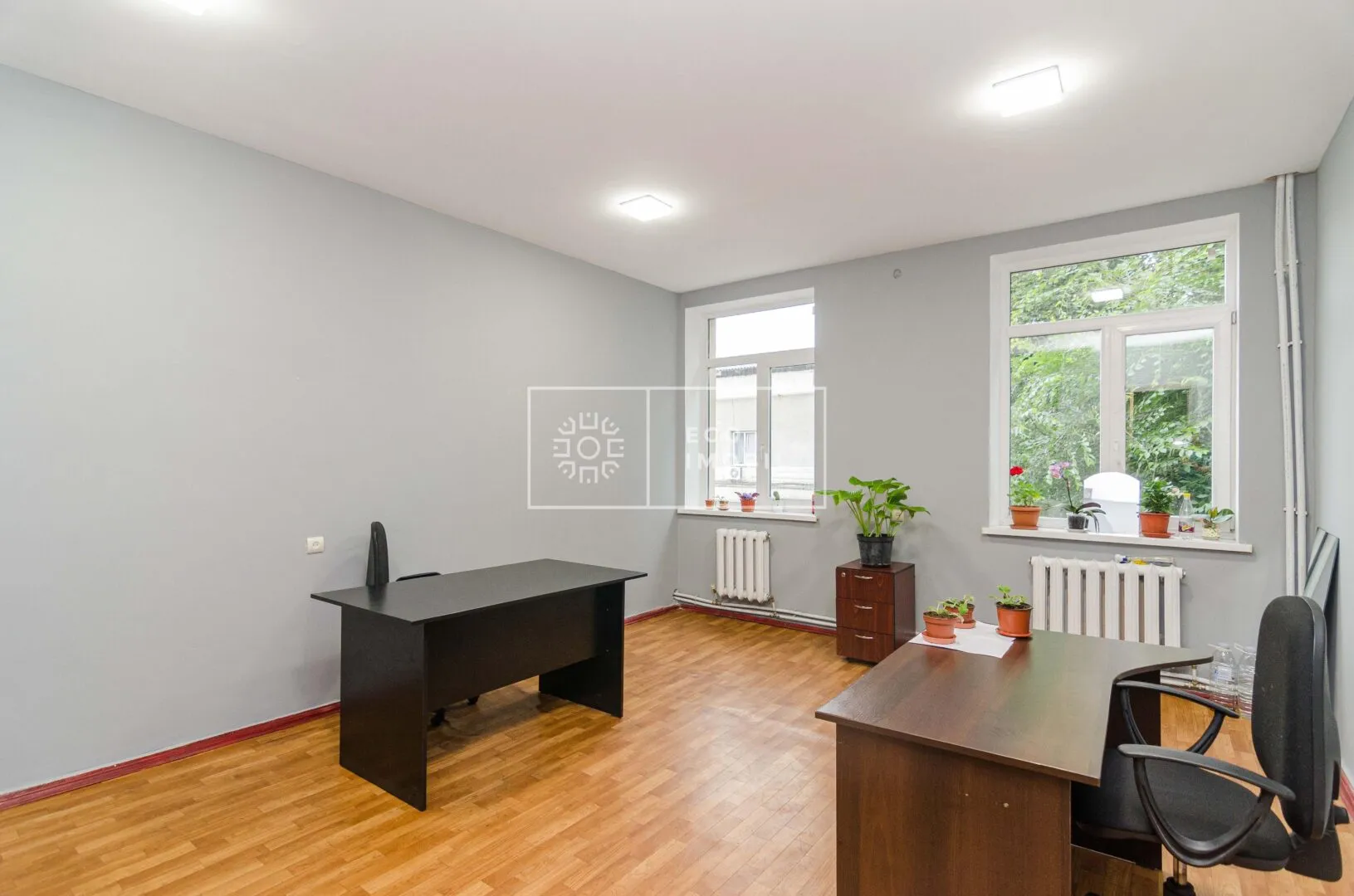 1-camere birou, 75 m² — Imagine 1