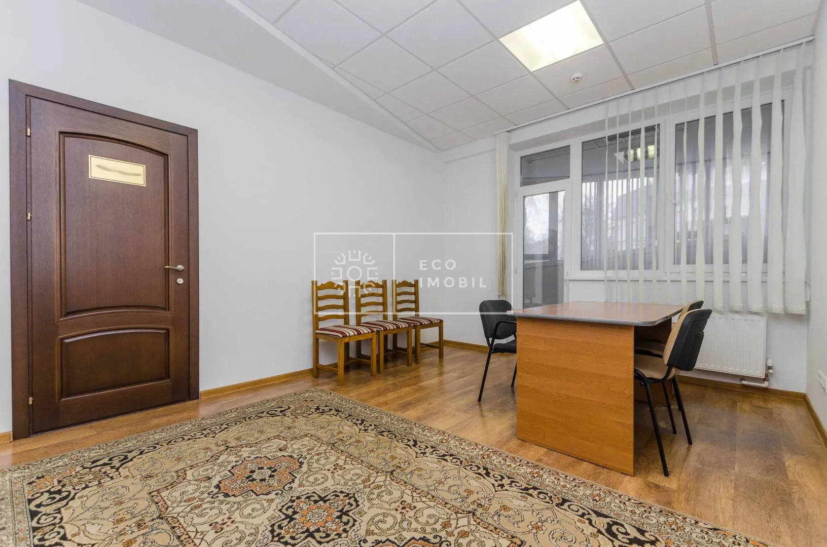 3-camere birou, 70 m² — Imagine 1