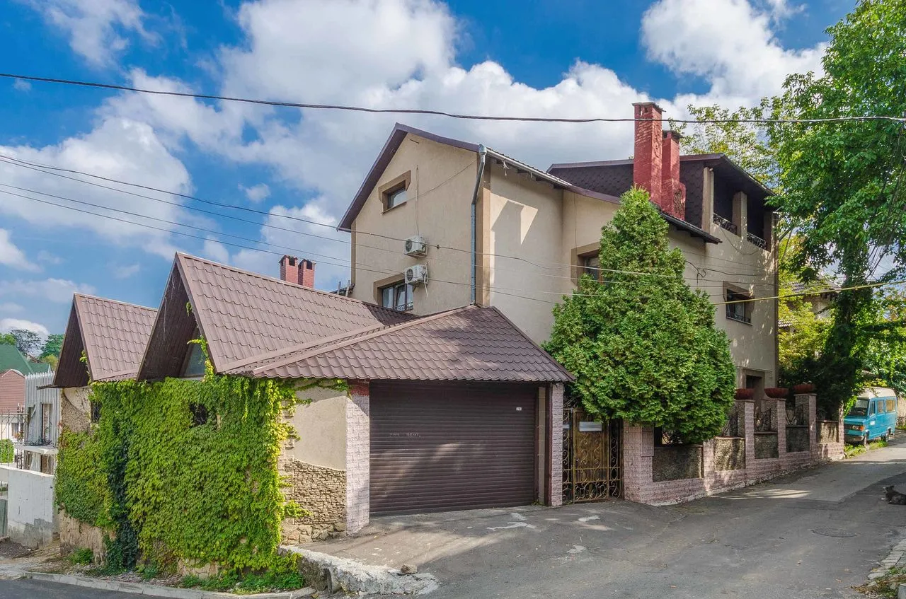 8-camere birou, 400 m² — Imagine 1