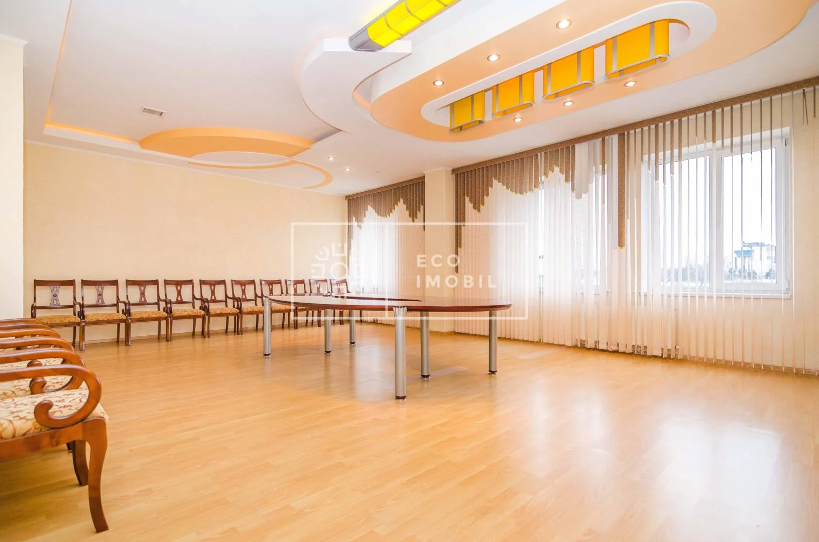 1-bedroom office, 55.6 m² — Image 1