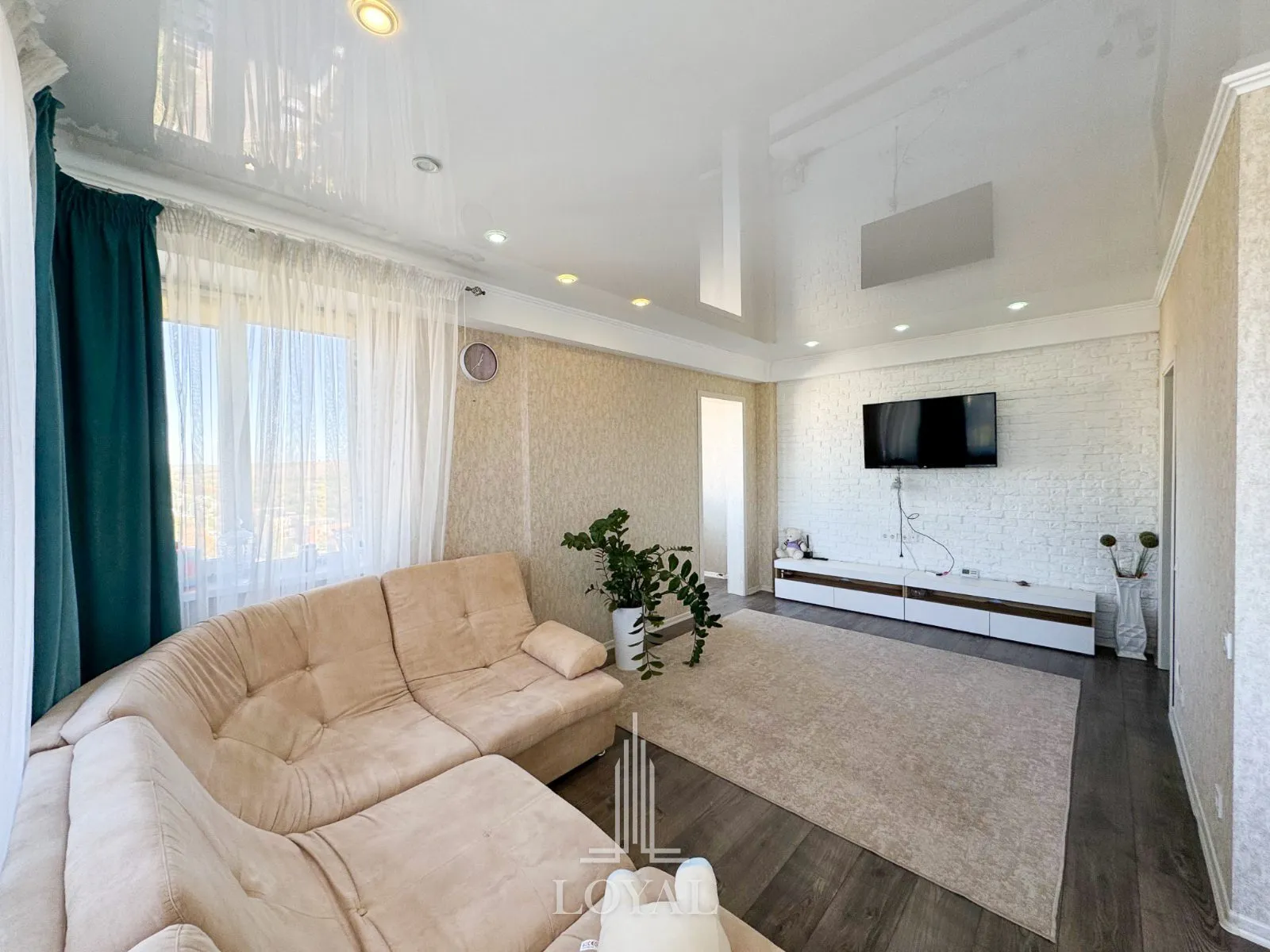 2-комнатная квартира, 89 м² — Изображение 1