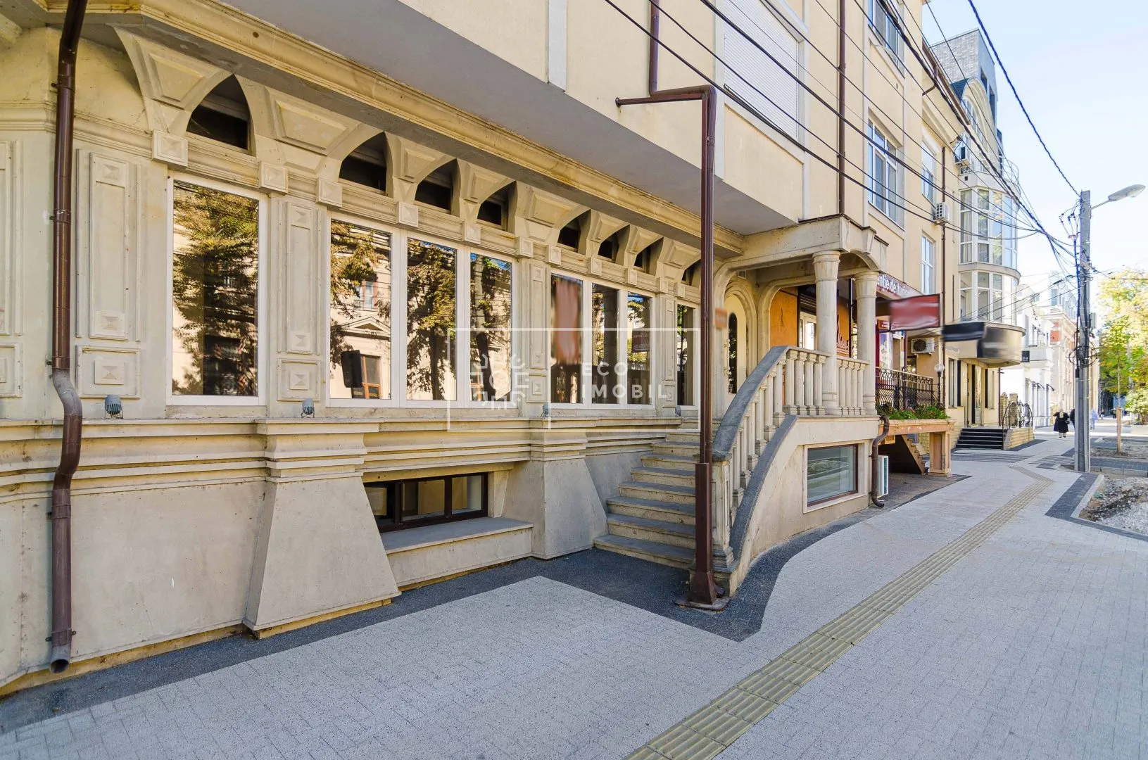 1-camere birou, 400 m² — Imagine 1