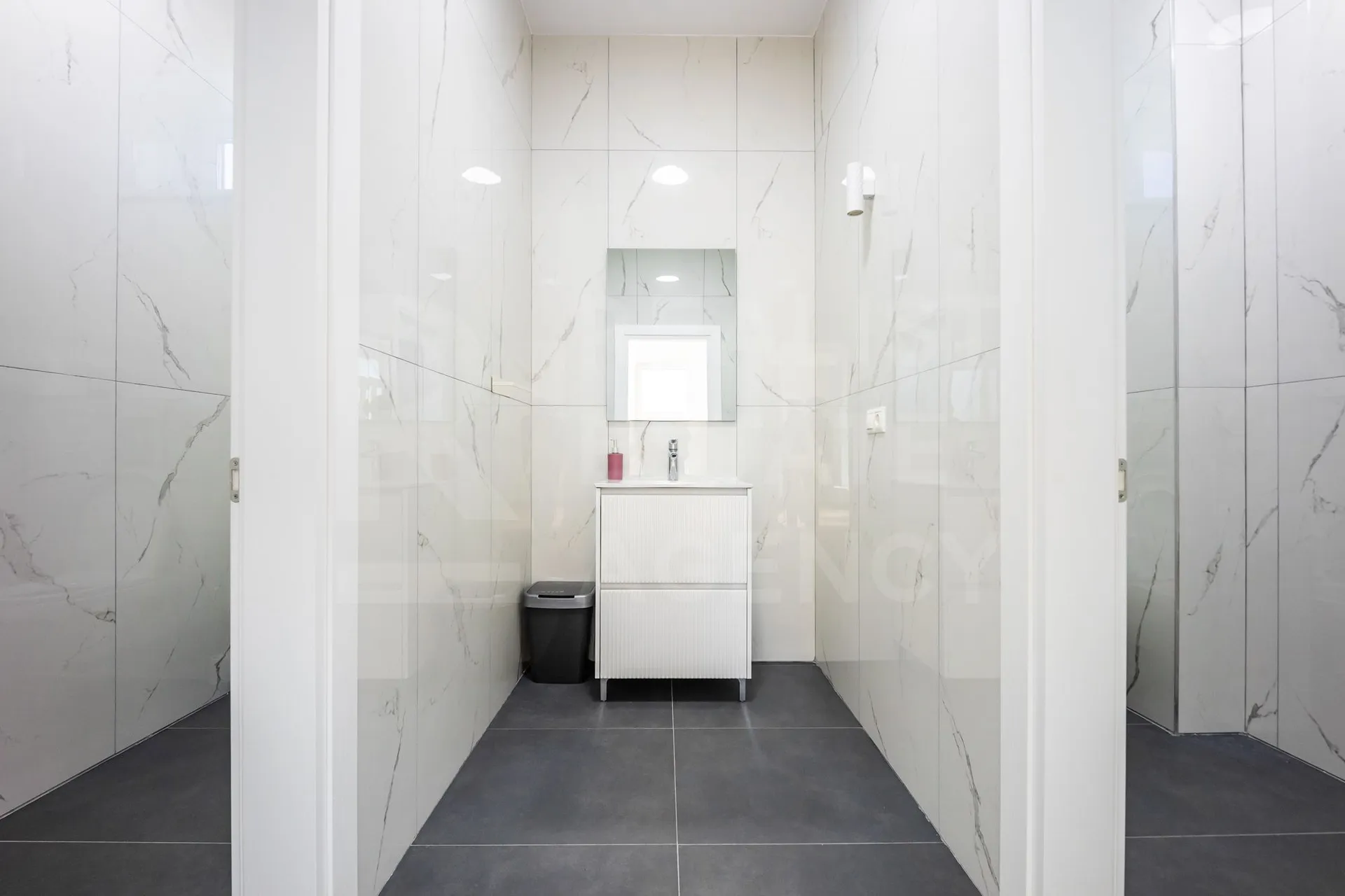 Spațiu comercial, 451.6 m² — Imagine 2