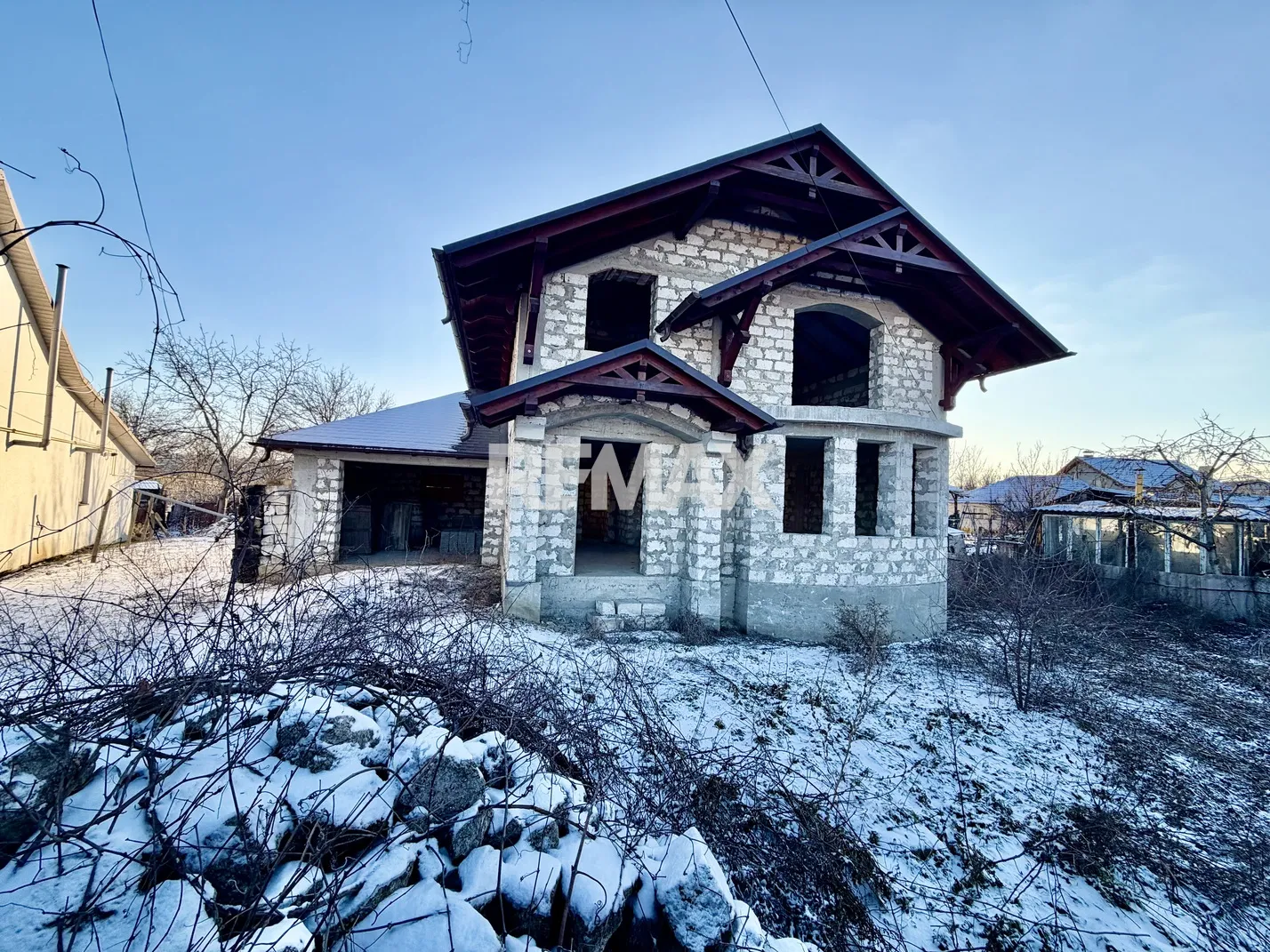 2-floor house, 180 m² — Image 2