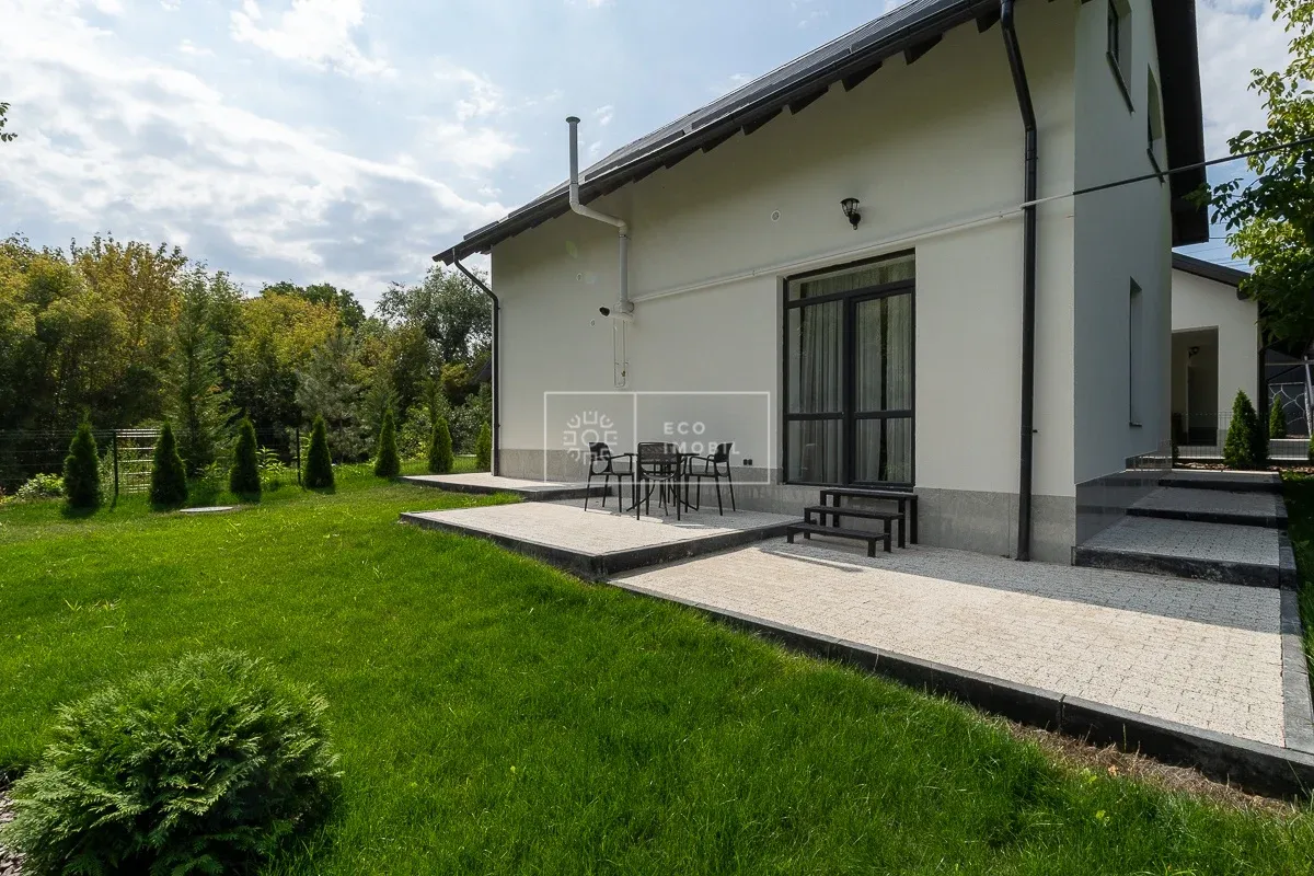 2-этажный дом, 4 комнаты, 95 м² — Изображение 1
