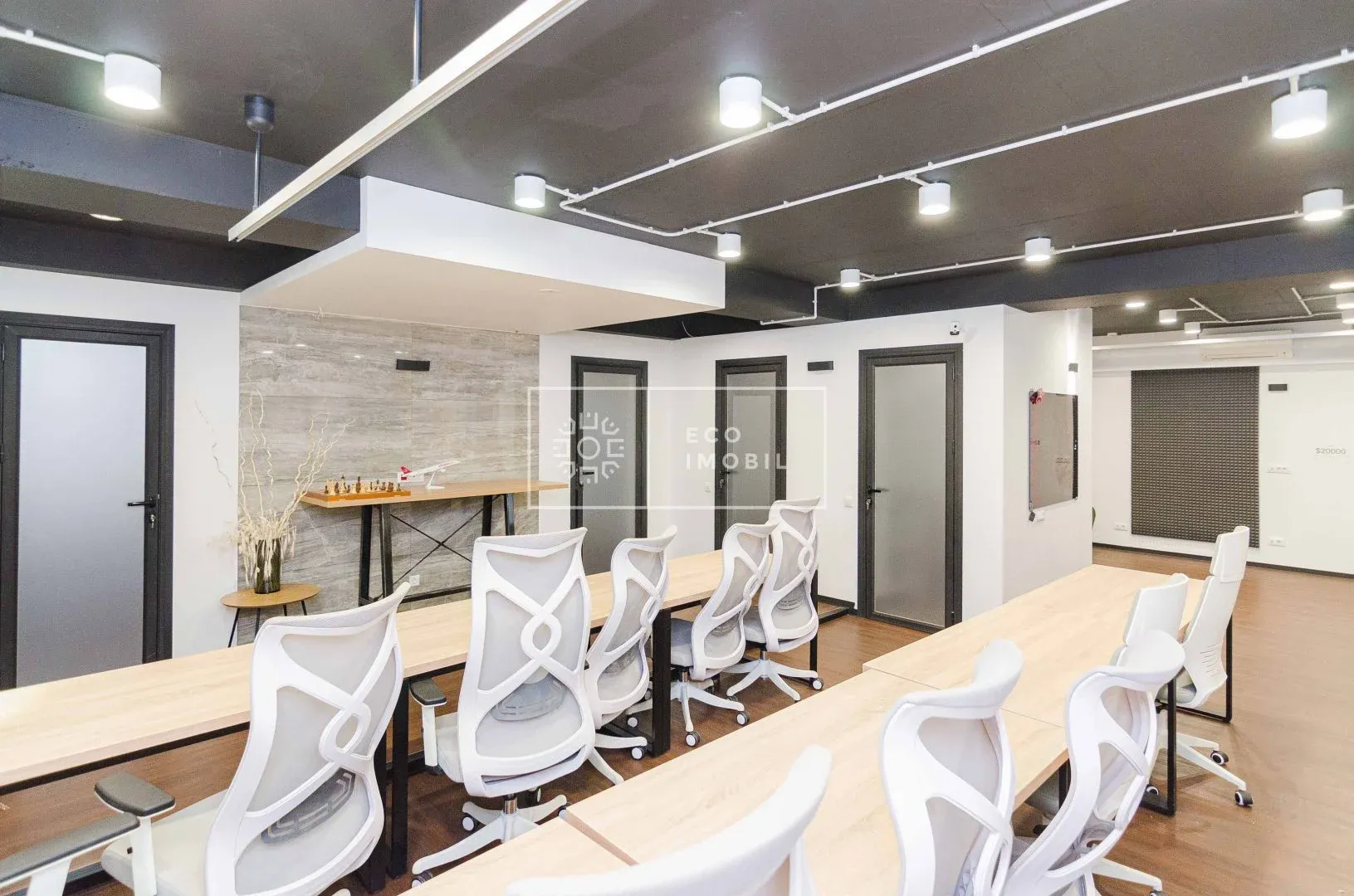 3-bedroom office, 114 m² — Image 1