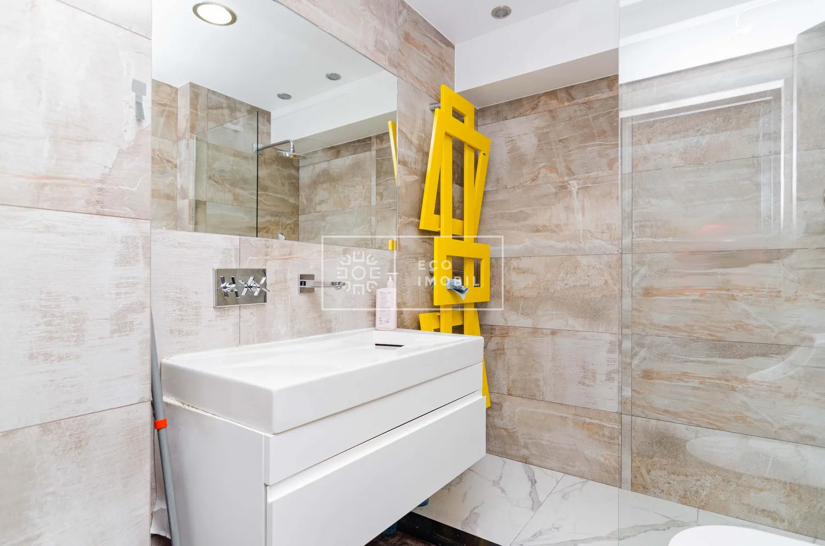 3-bedroom office, 114 m² — Image 4