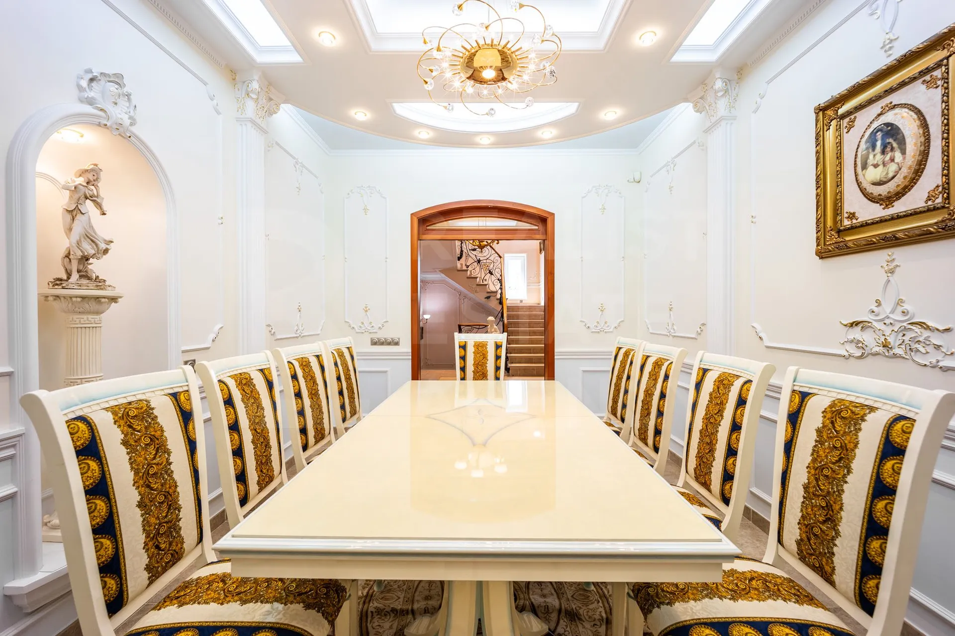 3-этажный дом, 5 комнат, 380 м² — Изображение 4