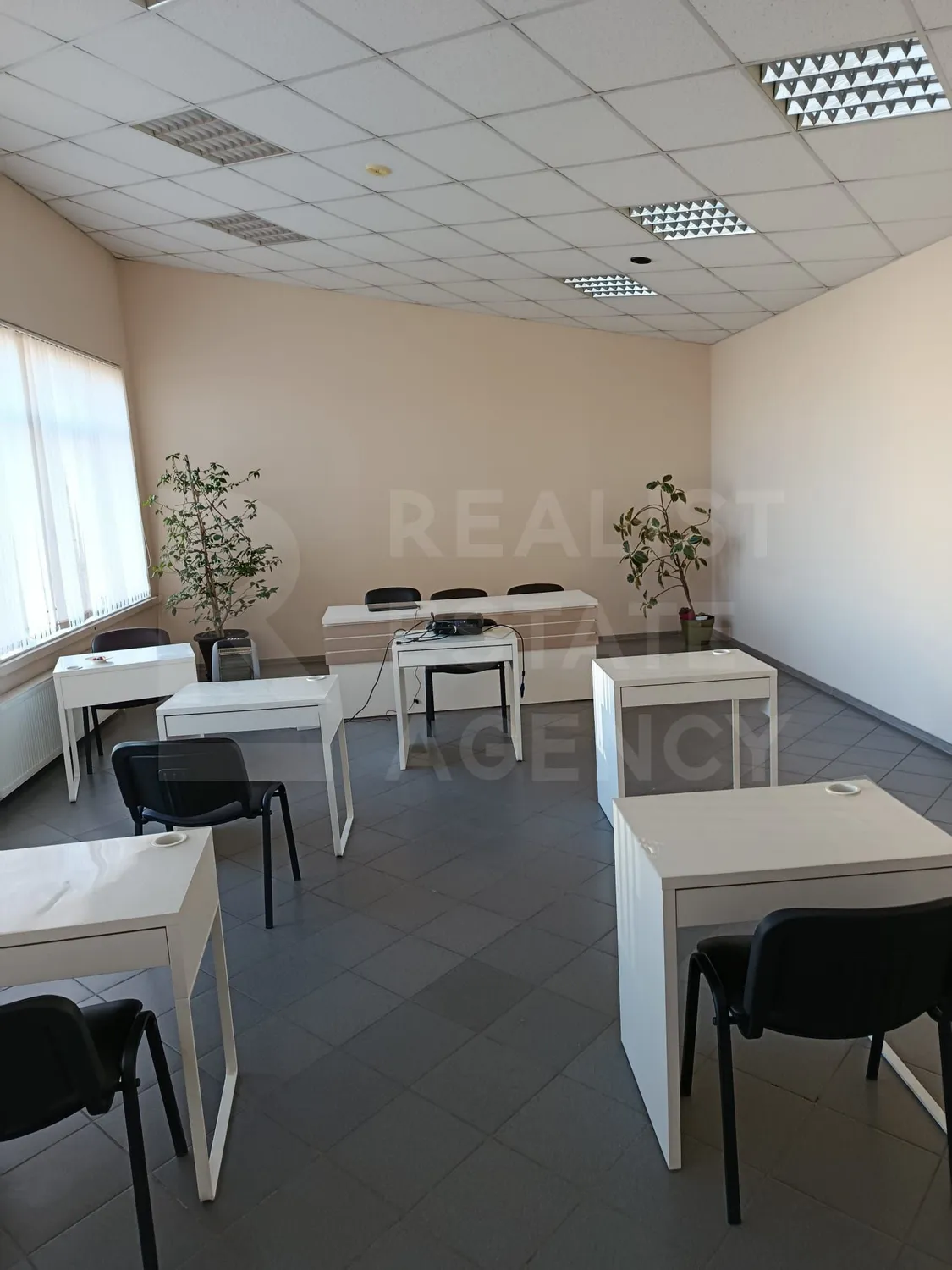 8-camere birou, 269 m² — Imagine 1