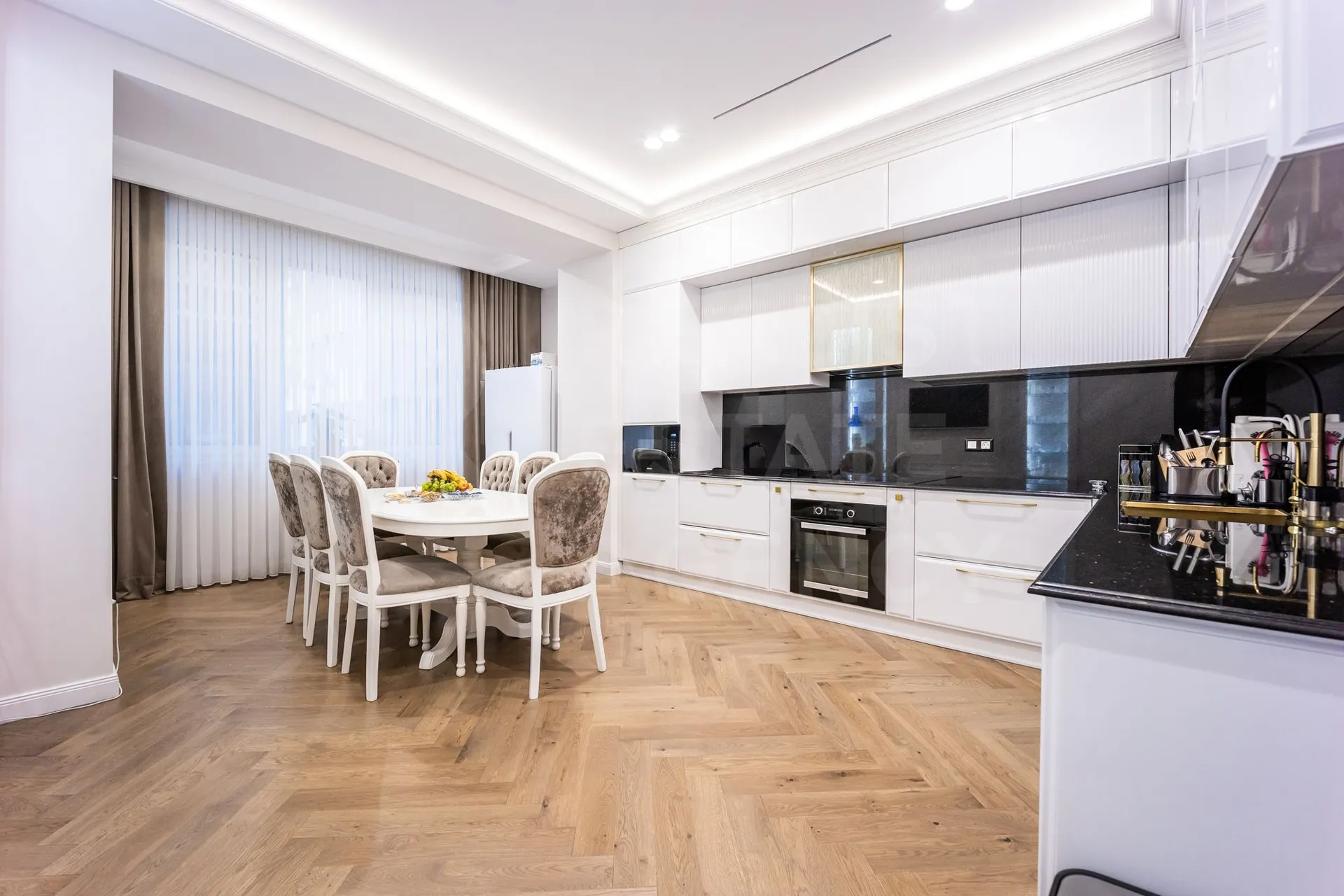 4-комнатная квартира, 160 м² — Изображение 2