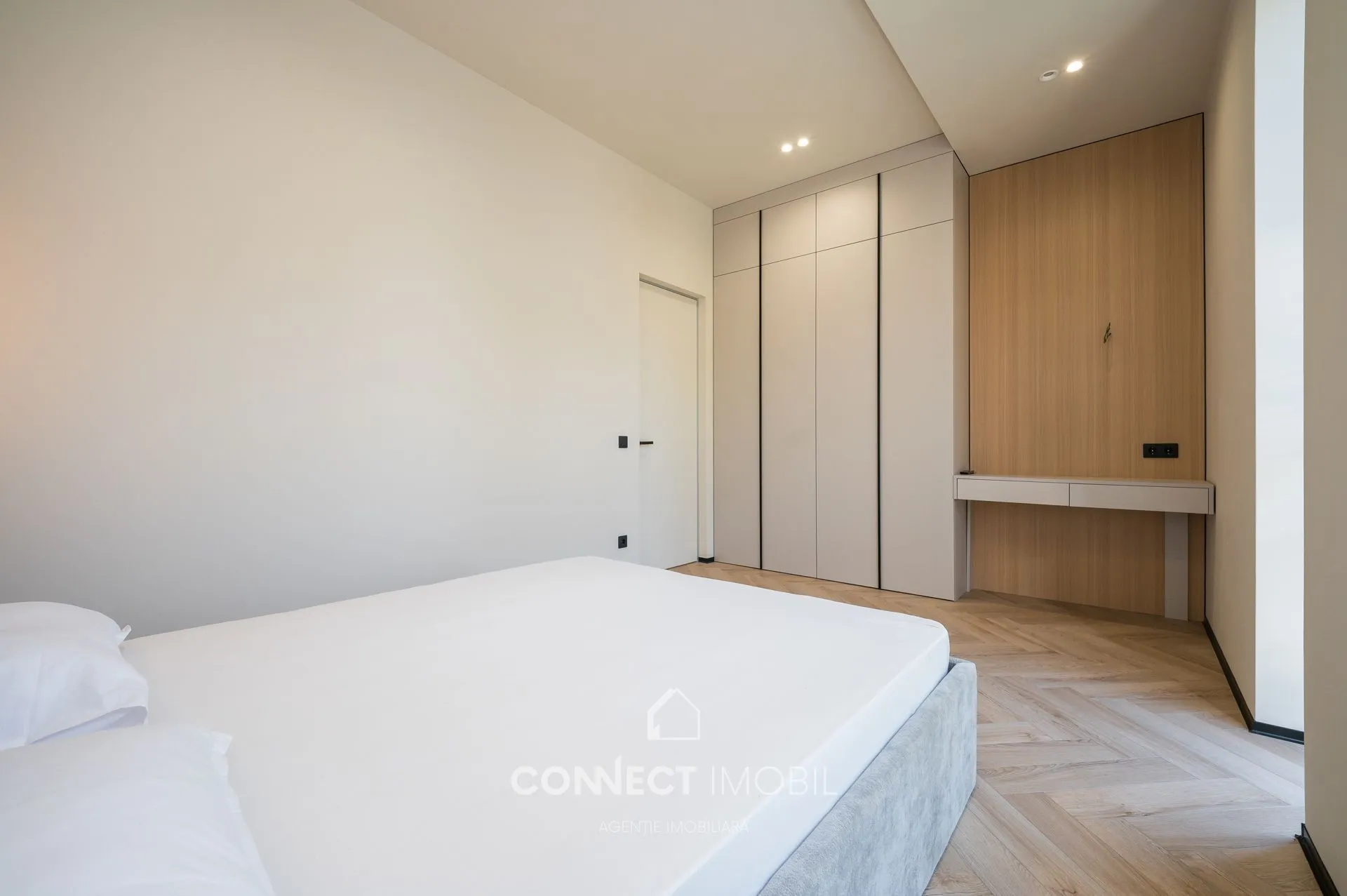 3-этажный дом, 3 комнаты, 180 м² — Изображение 4