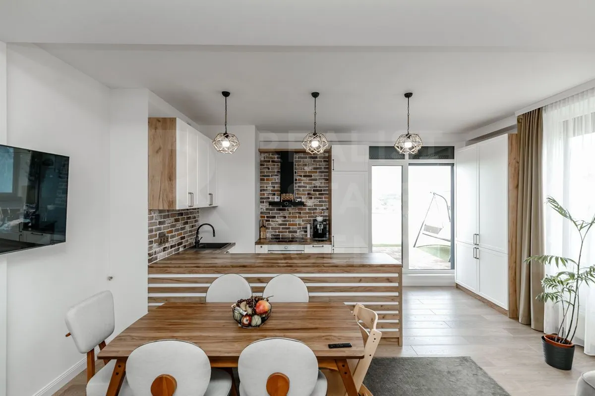 3-комнатная квартира, 93 м² — Изображение 2