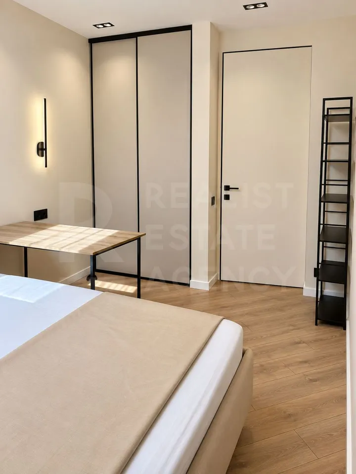 2-этажный дом, 4 комнаты, 200 м² — Изображение 4
