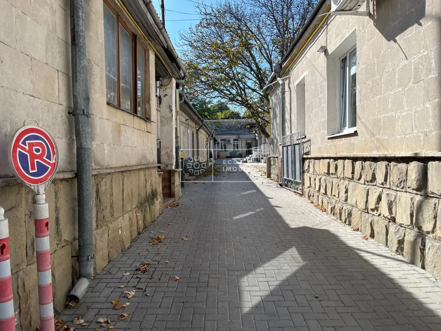 5-bedroom office, 155 m² — Image 1