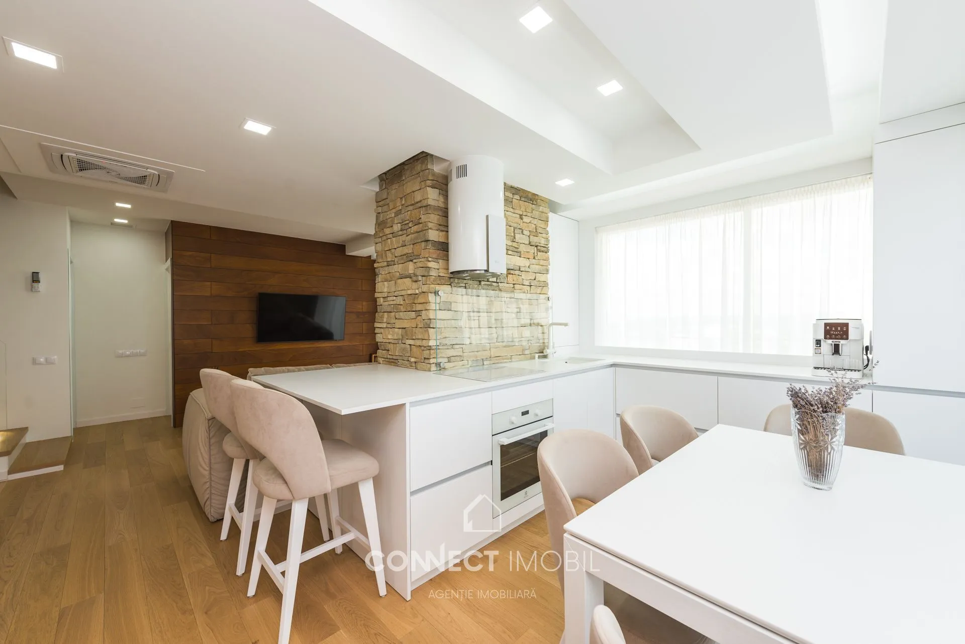 3-комнатная квартира, 210 м² — Изображение 2