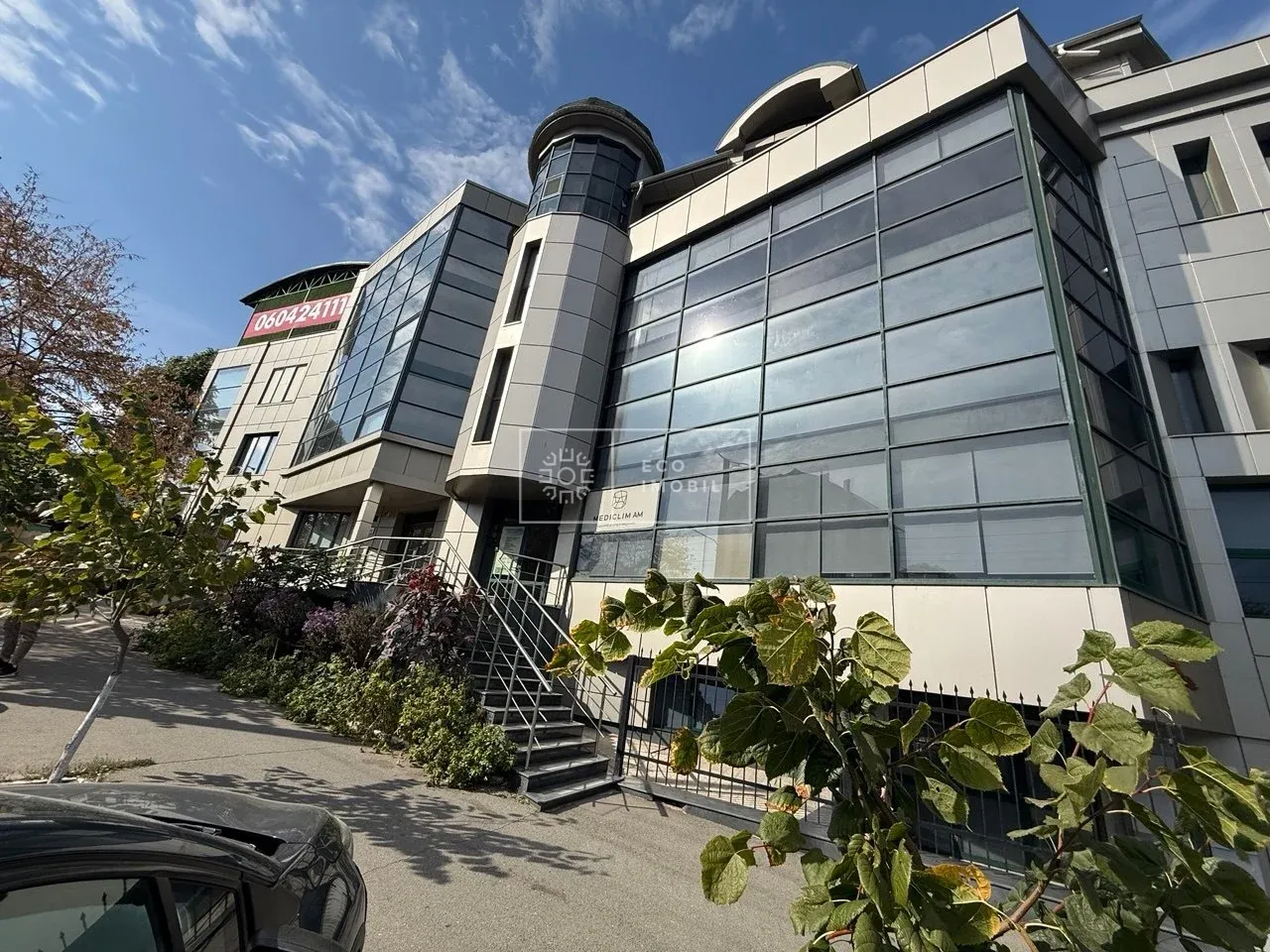 3-camere birou, 140 m² — Imagine 1