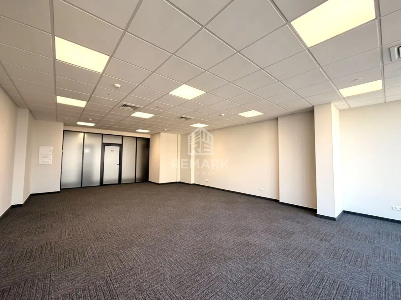 Офис, 65 м² — Изображение 2