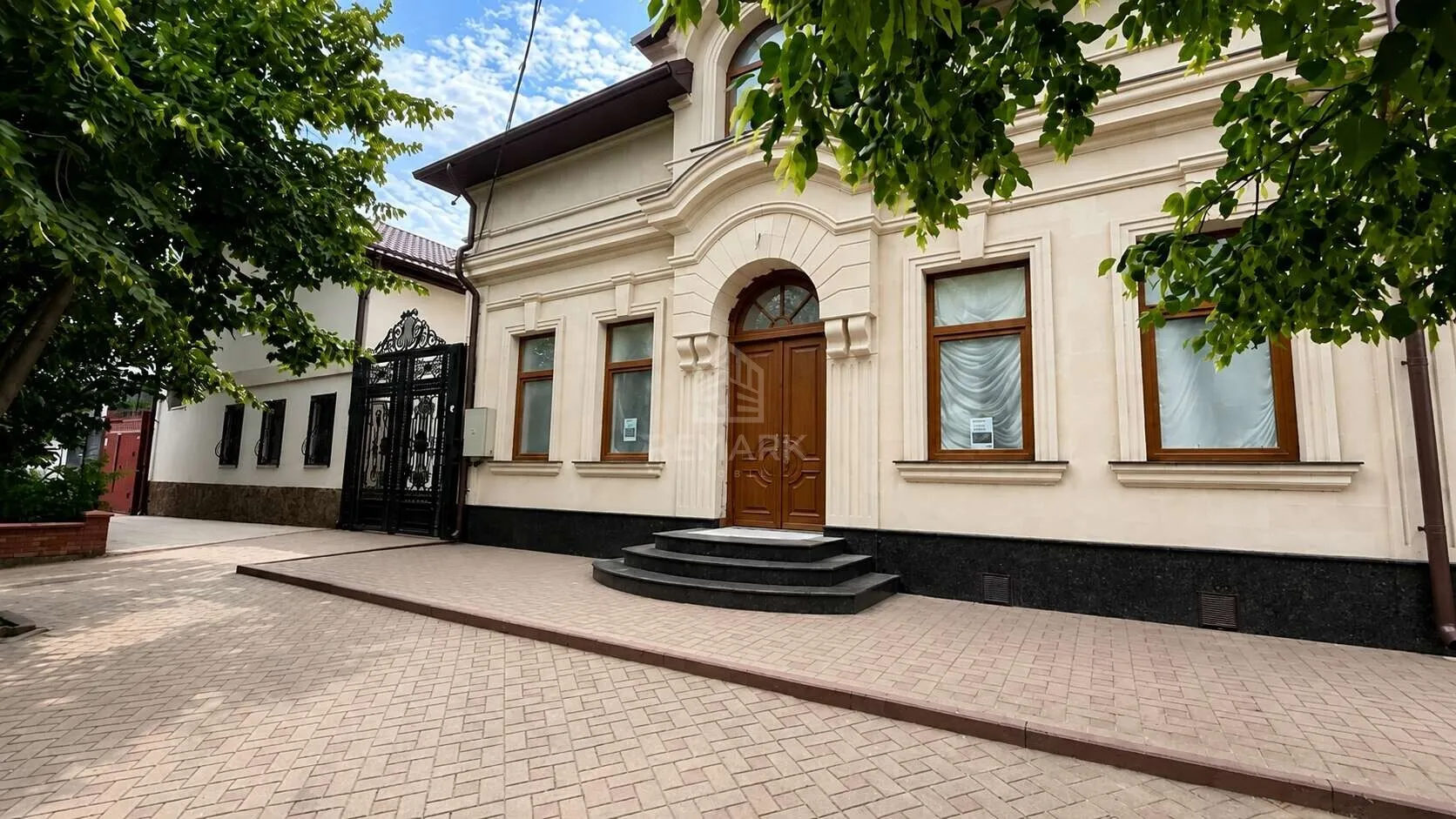 Коммерческое помещение, 135 м² — Изображение 1