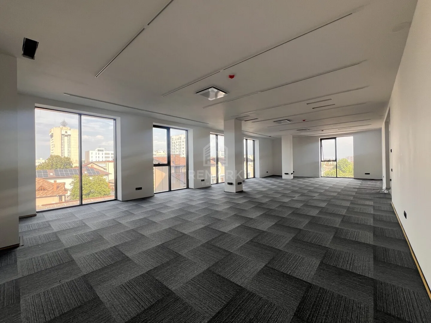 5-camere birou, 530 m² — Imagine 1
