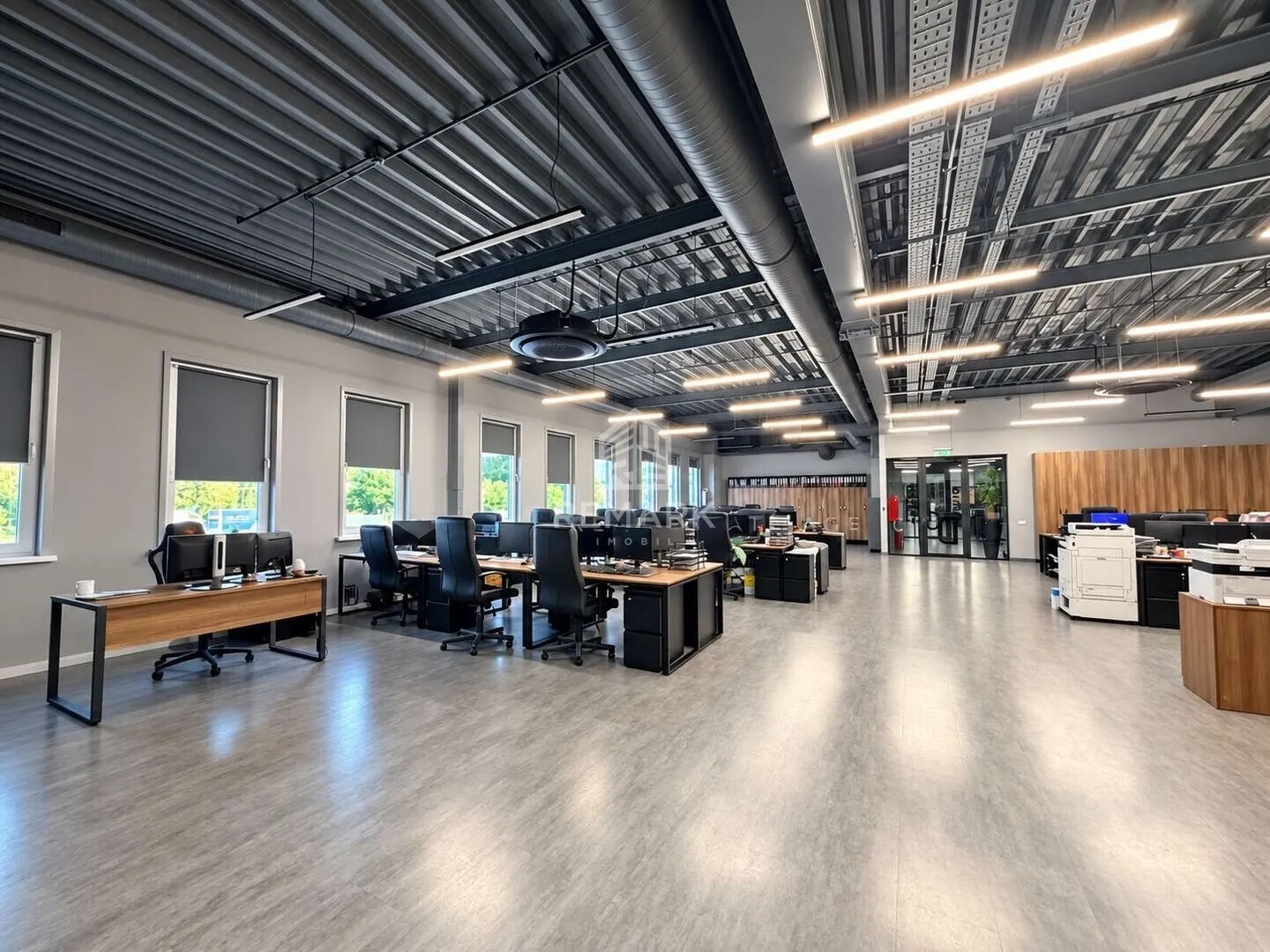 1-комнатный офис, 330 м² — Изображение 1