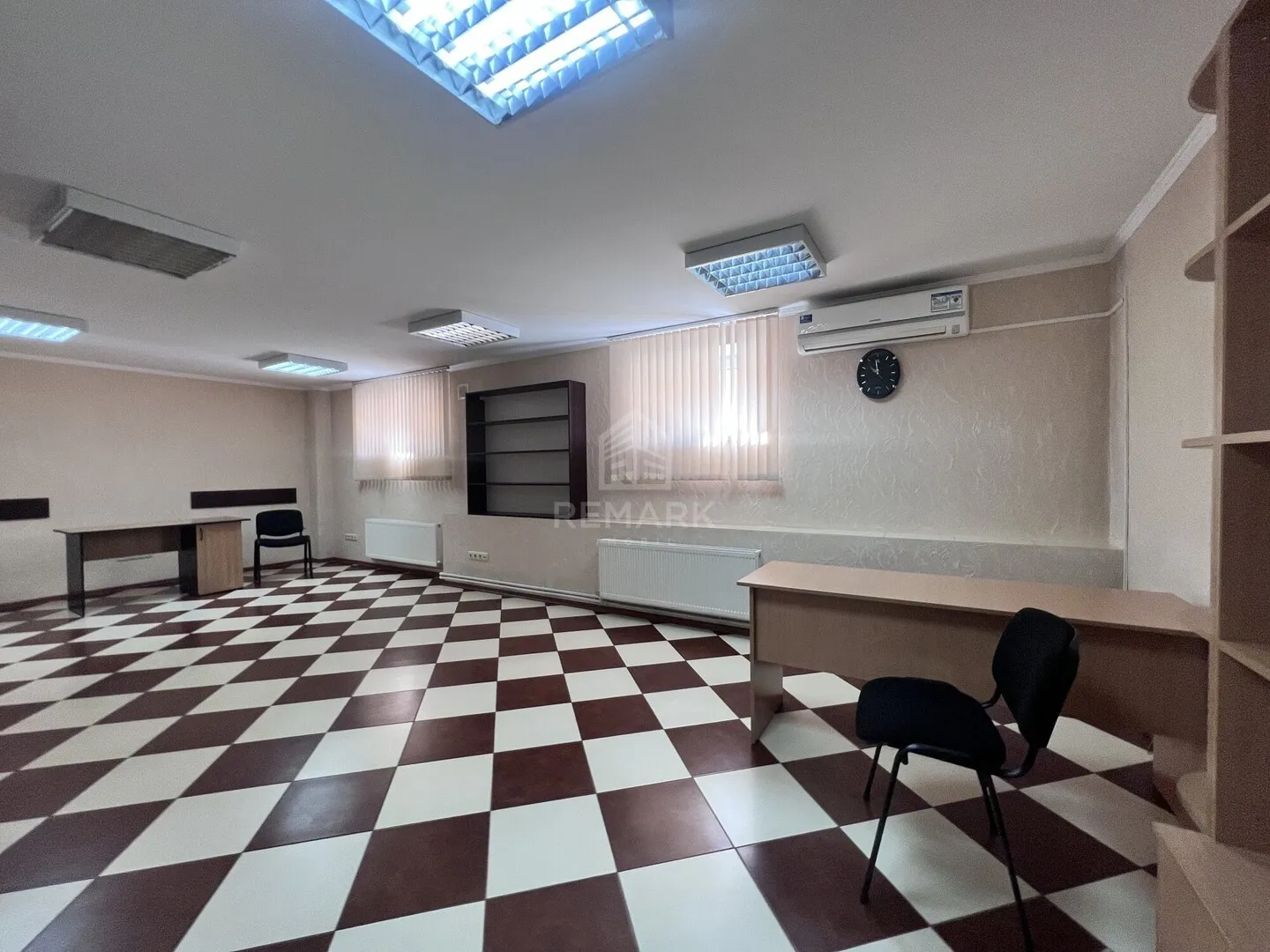 Commercial space, 350 m² — Image 4